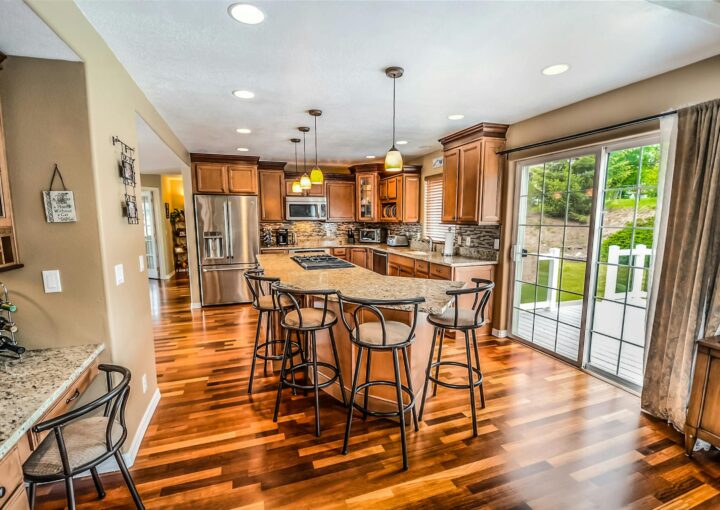 kitchen island and barstools